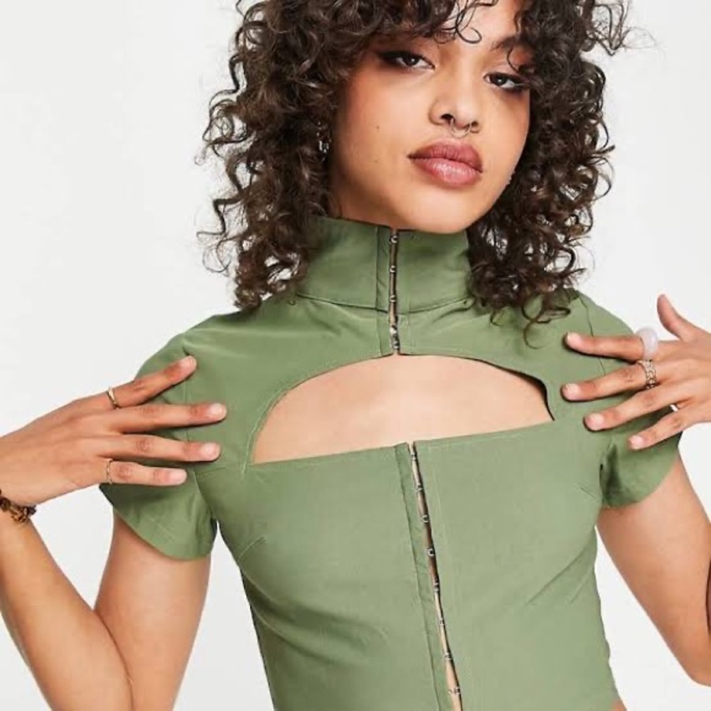 Daisy street high neck cut out fitted